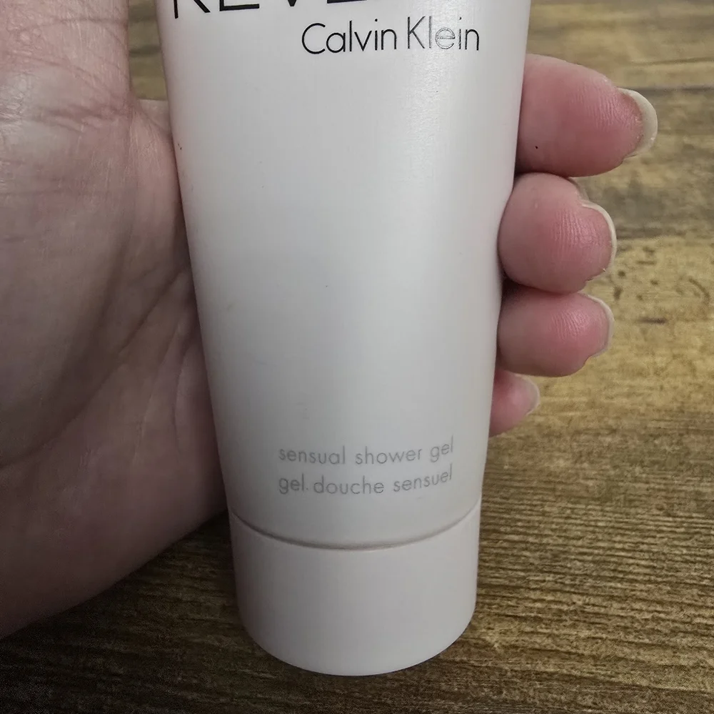 Calvin Klein Reveal Shower Gel 3.4 Oz